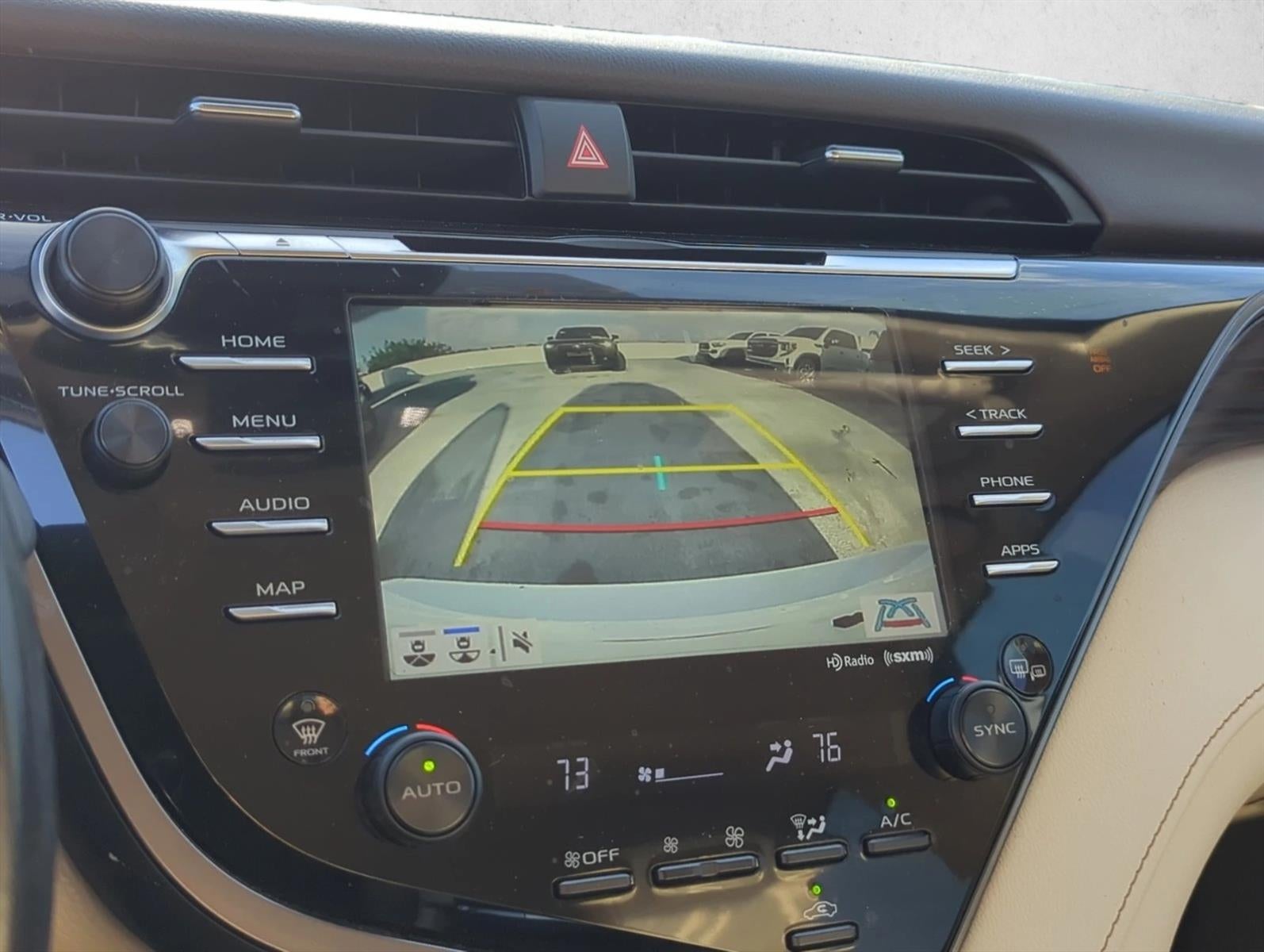 2019 Toyota Camry XLE Auto (SE)