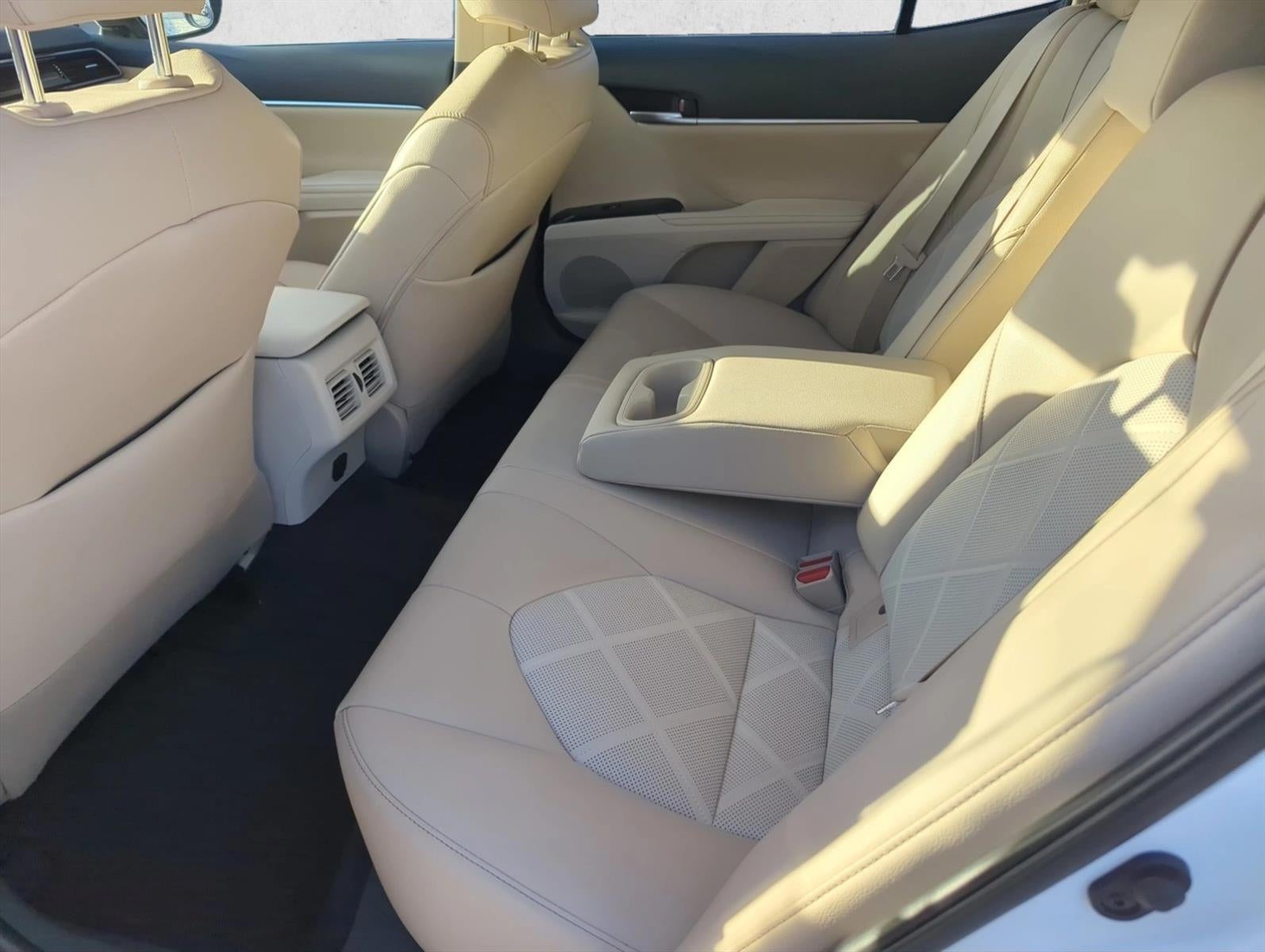 2019 Toyota Camry XLE Auto (SE)
