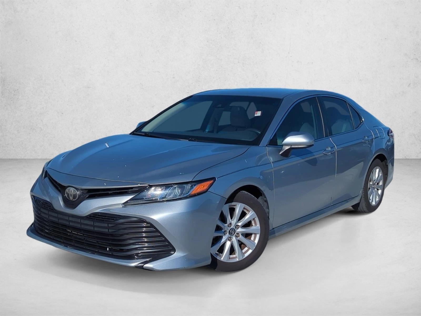 2018 Toyota Camry LE Auto (SE)