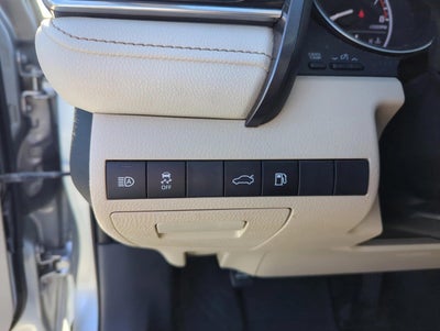 2018 Toyota Camry LE Auto (SE)