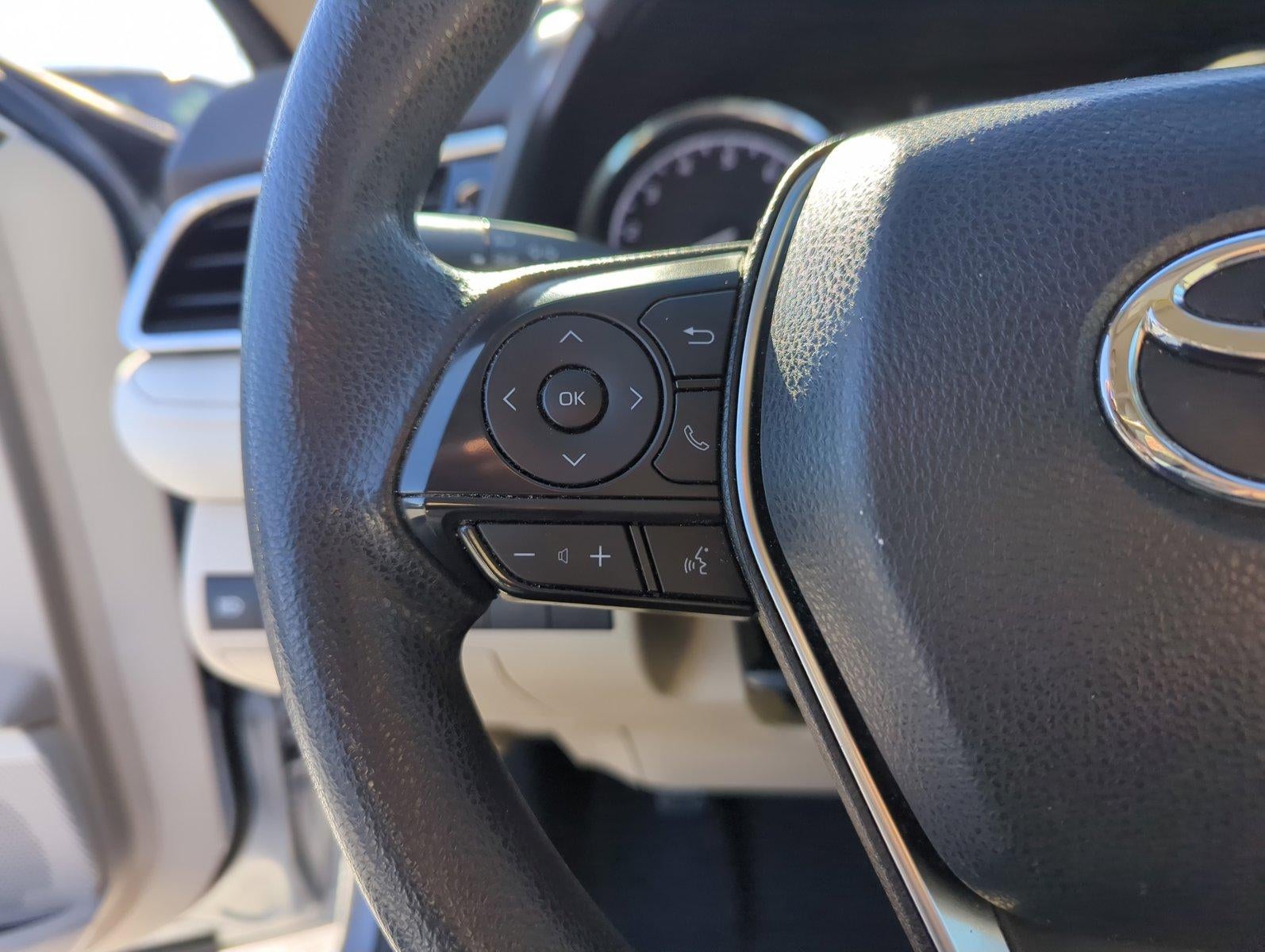 2018 Toyota Camry LE Auto (SE)