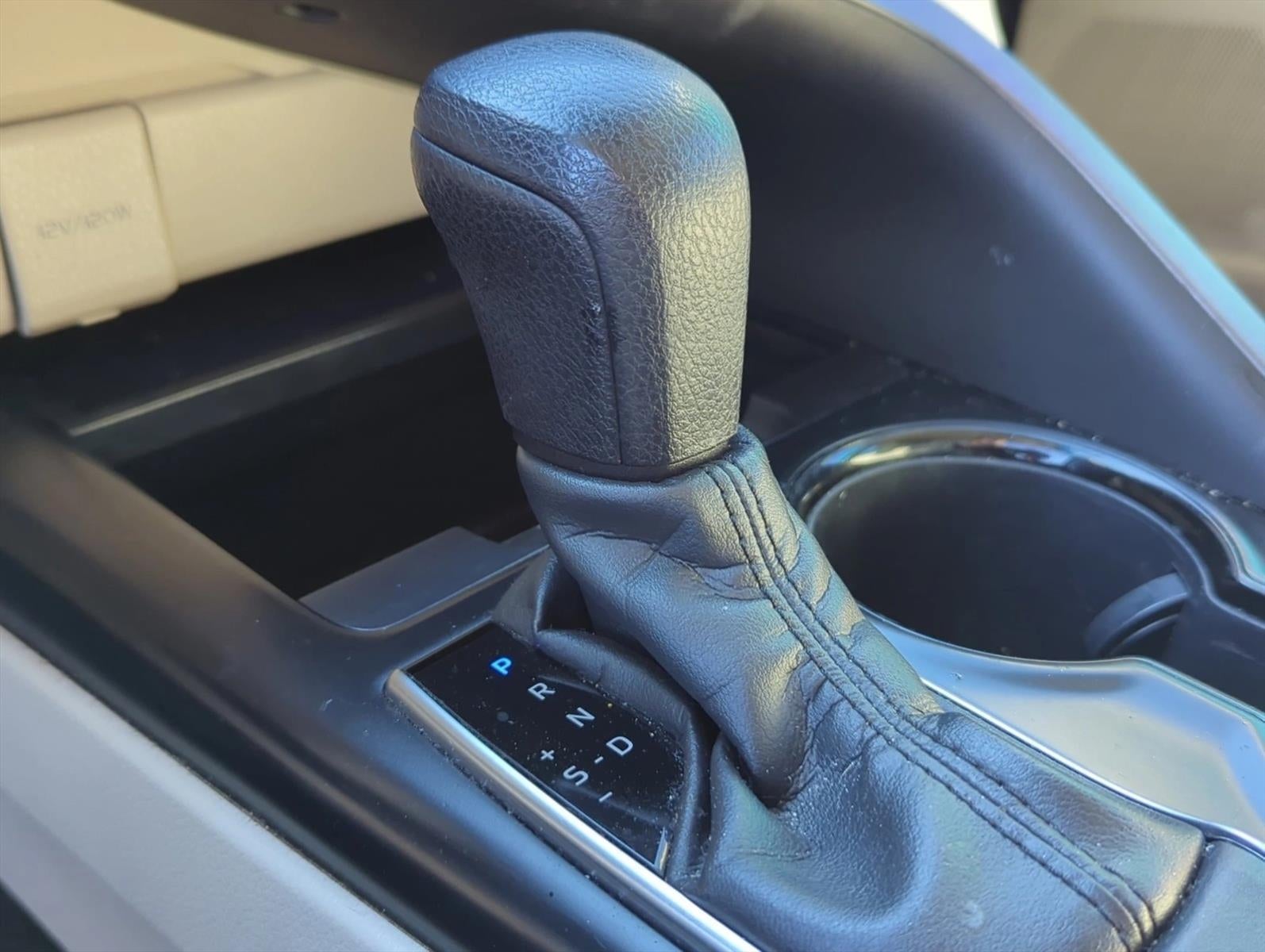 2018 Toyota Camry LE Auto (SE)