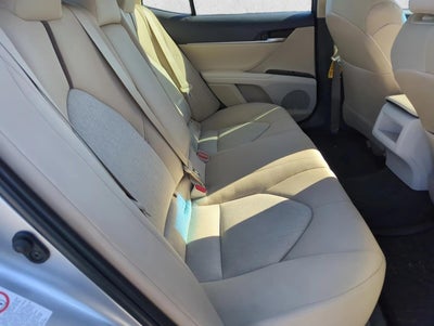 2018 Toyota Camry LE Auto (SE)