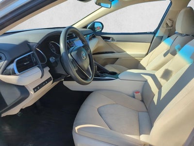 2018 Toyota Camry LE Auto (SE)