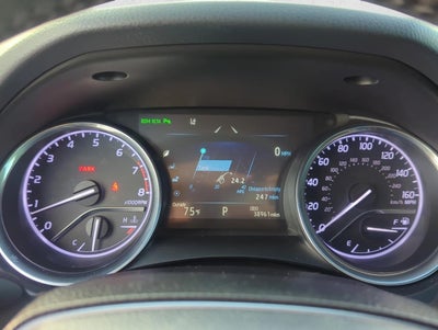 2018 Toyota Camry XLE Auto (SE)