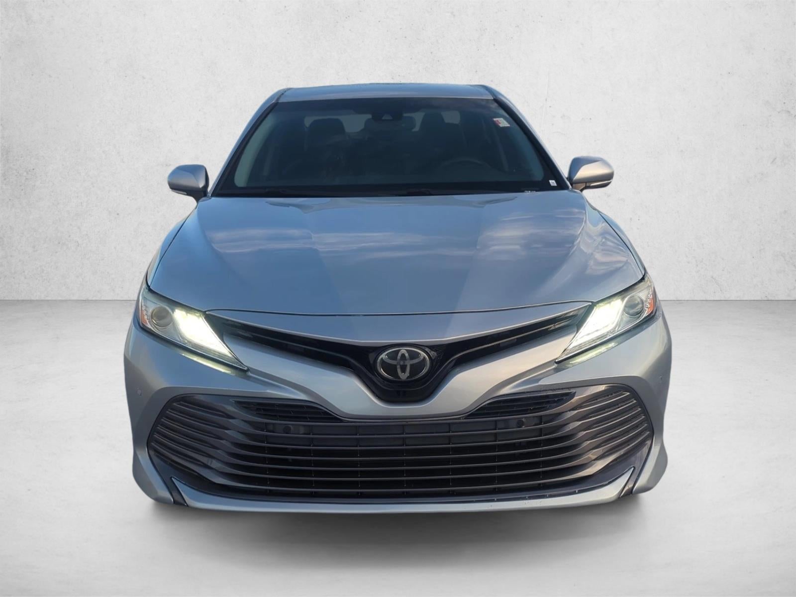 2018 Toyota Camry XLE Auto (SE)