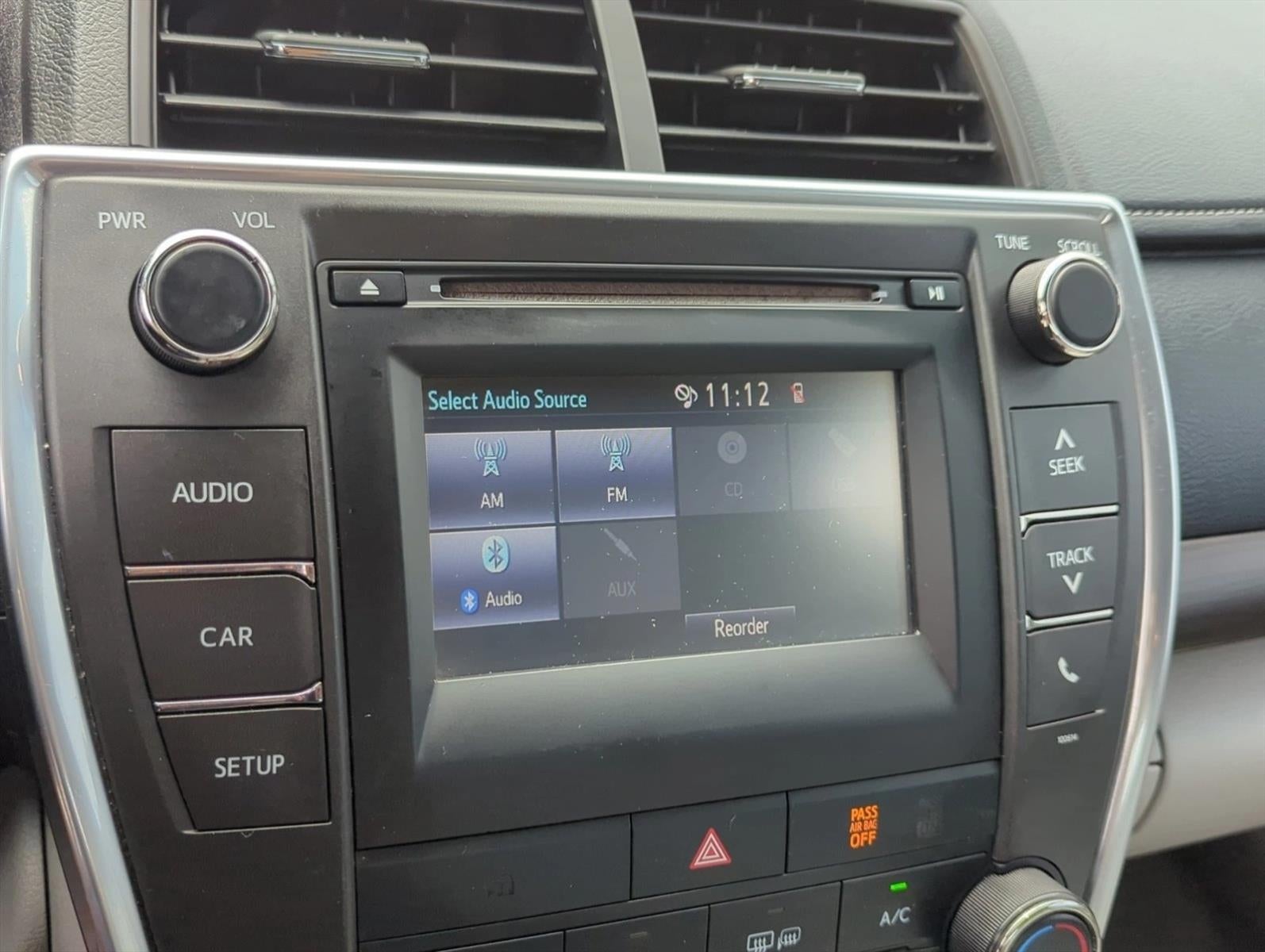 2017 Toyota Camry LE Auto (SE)
