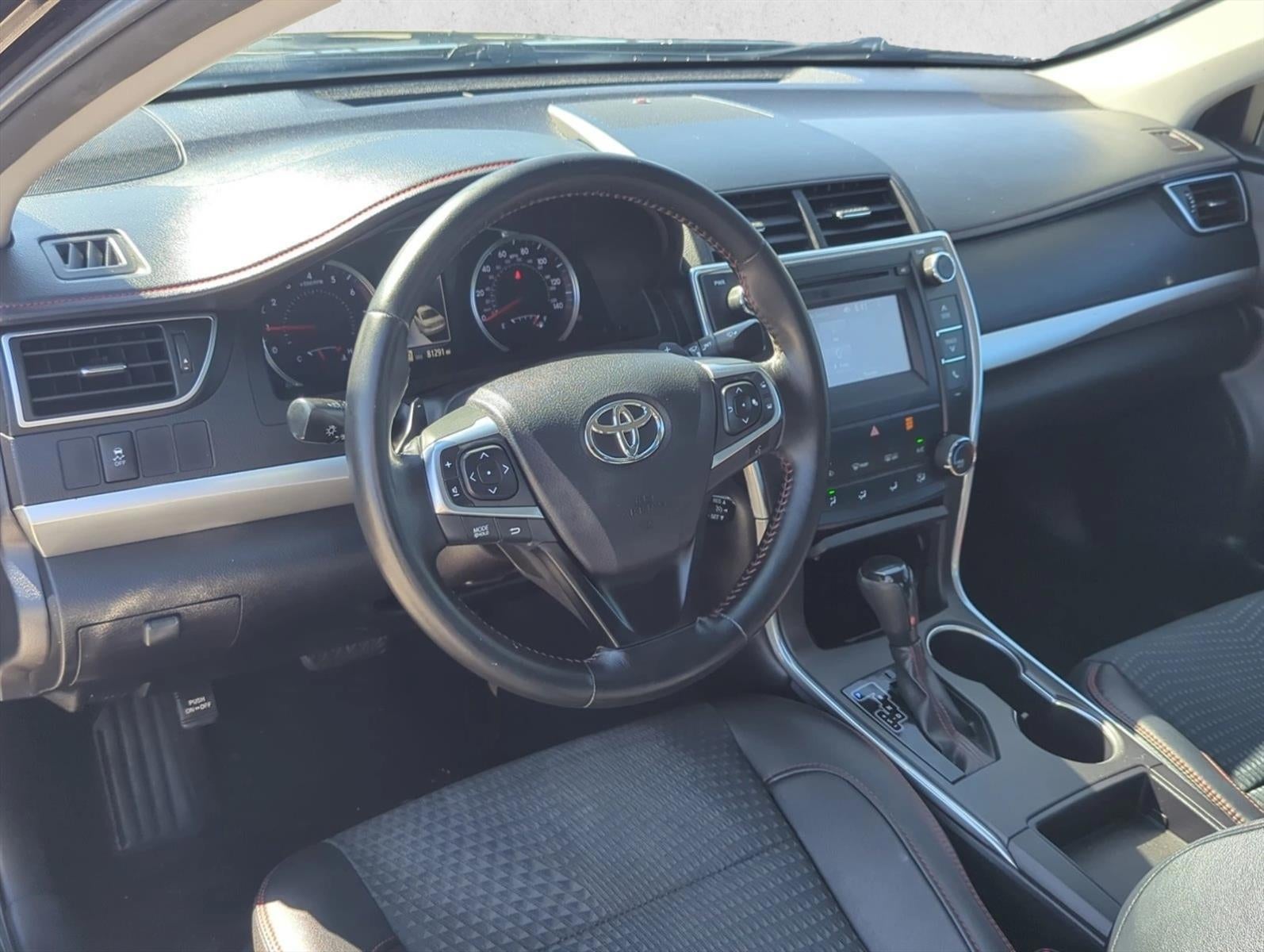 2015 Toyota Camry 4dr Sdn I4 Auto SE (SE)
