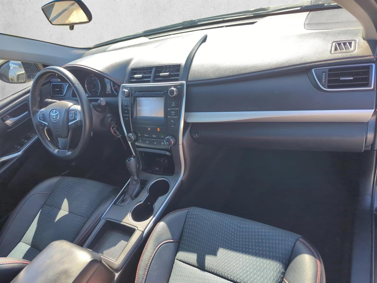 2015 Toyota Camry 4dr Sdn I4 Auto SE (SE)