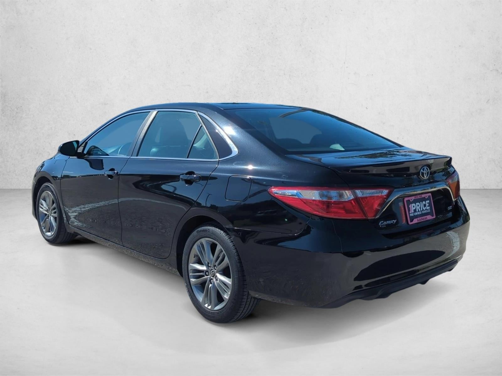 2015 Toyota Camry 4dr Sdn I4 Auto SE (SE)