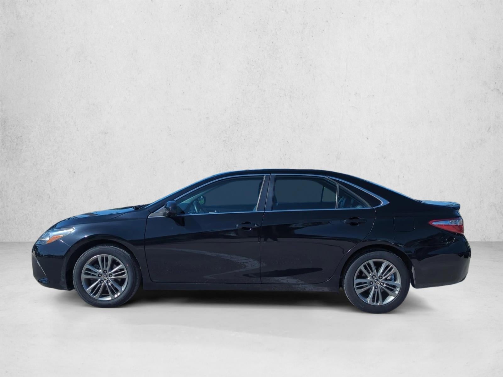 2015 Toyota Camry 4dr Sdn I4 Auto SE (SE)