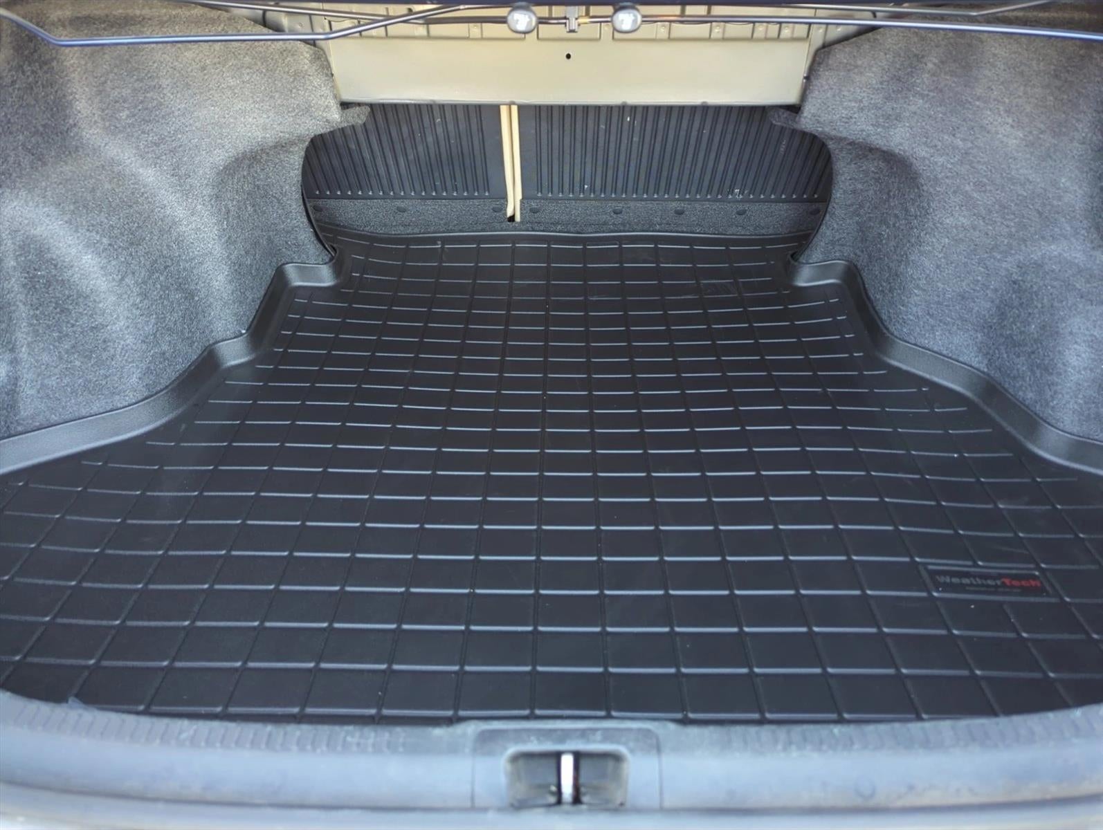 2015 Toyota Camry 4dr Sdn I4 Auto LE (SE)