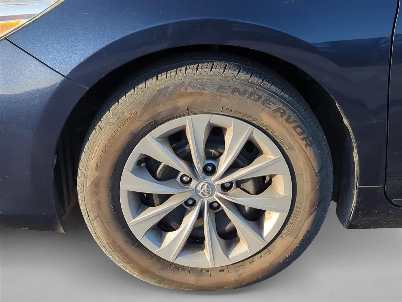 2015 Toyota Camry 4dr Sdn I4 Auto LE (SE)