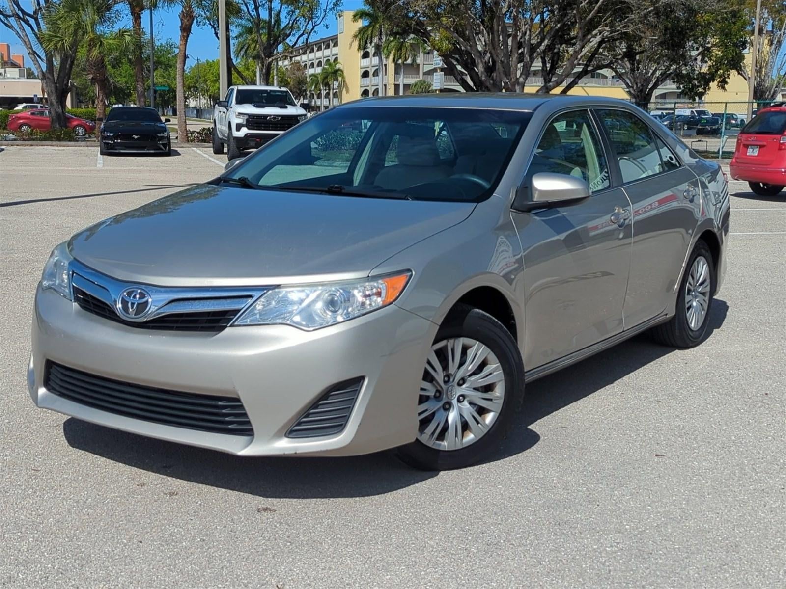 2014 Toyota Camry 4dr Sdn I4 Auto LE (Natl) *Ltd Avail*