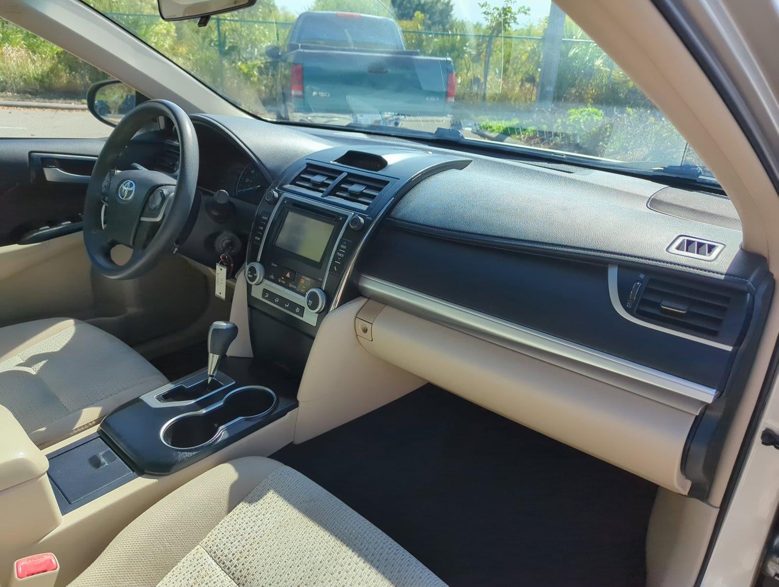 2014 Toyota Camry 4dr Sdn I4 Auto LE (Natl) *Ltd Avail*