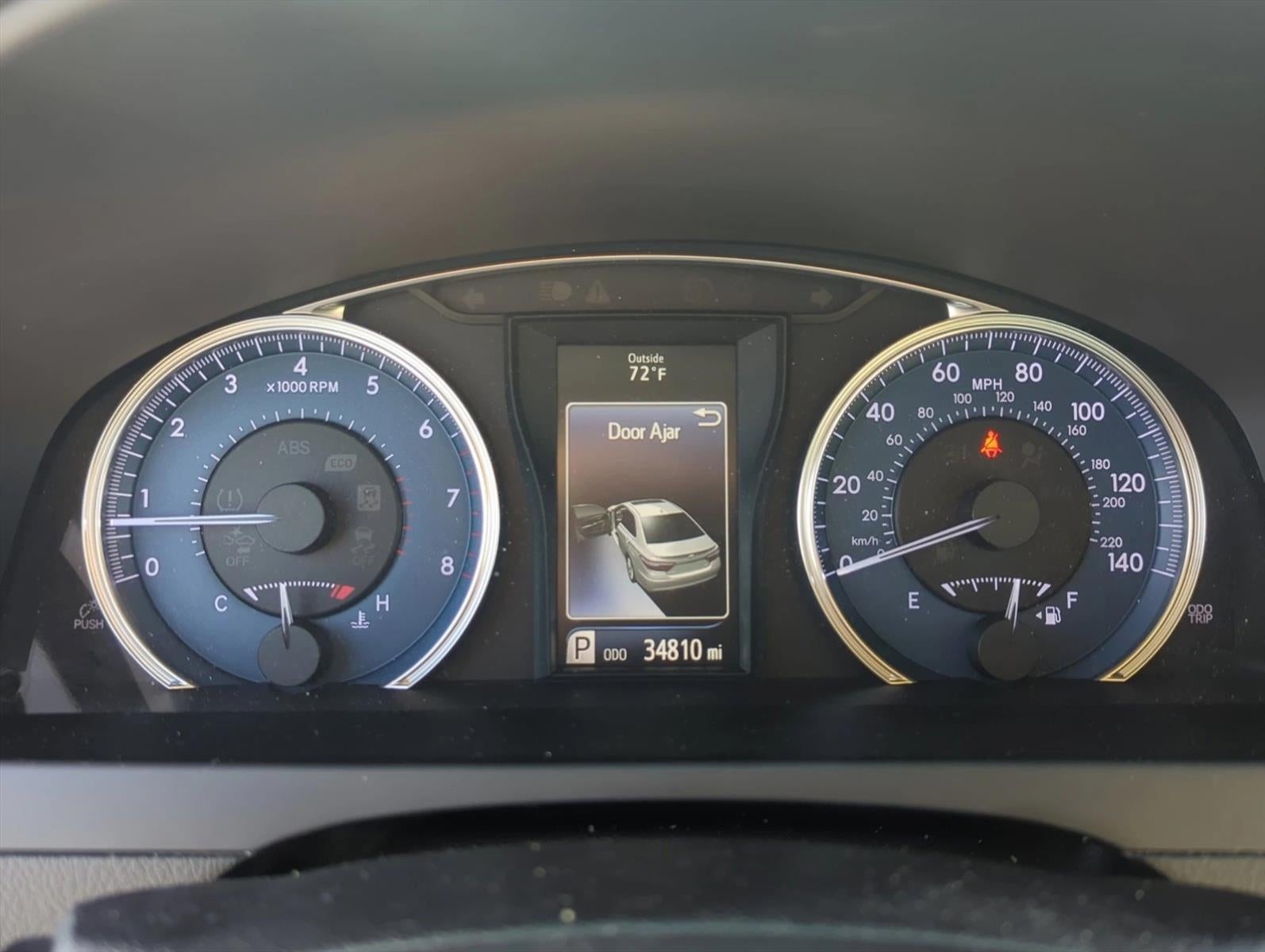 2017 Toyota Camry XLE Auto (SE)