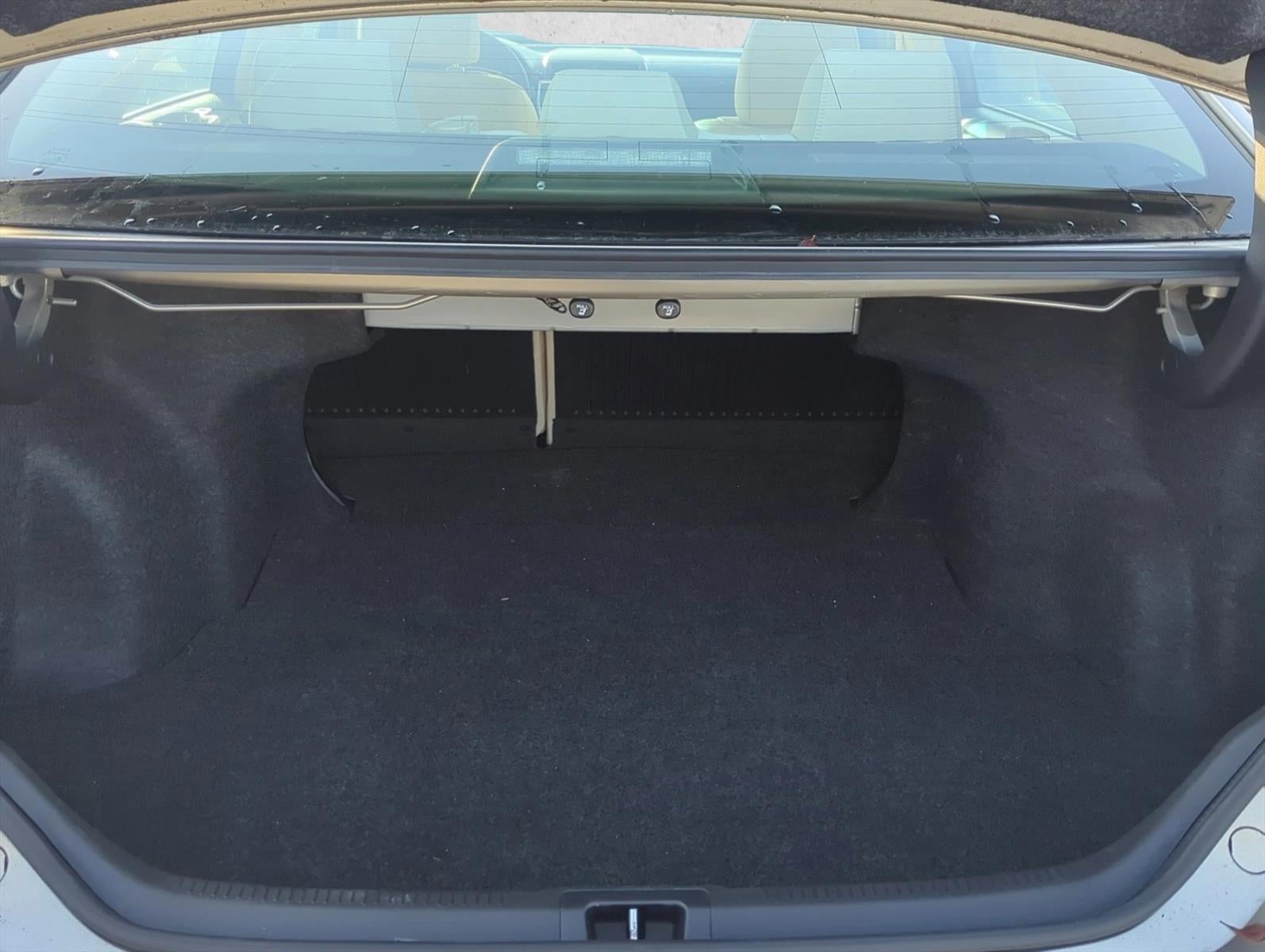 2017 Toyota Camry XLE Auto (SE)