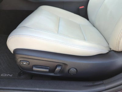 2015 Toyota Avalon 4dr Sdn Limited (Natl)