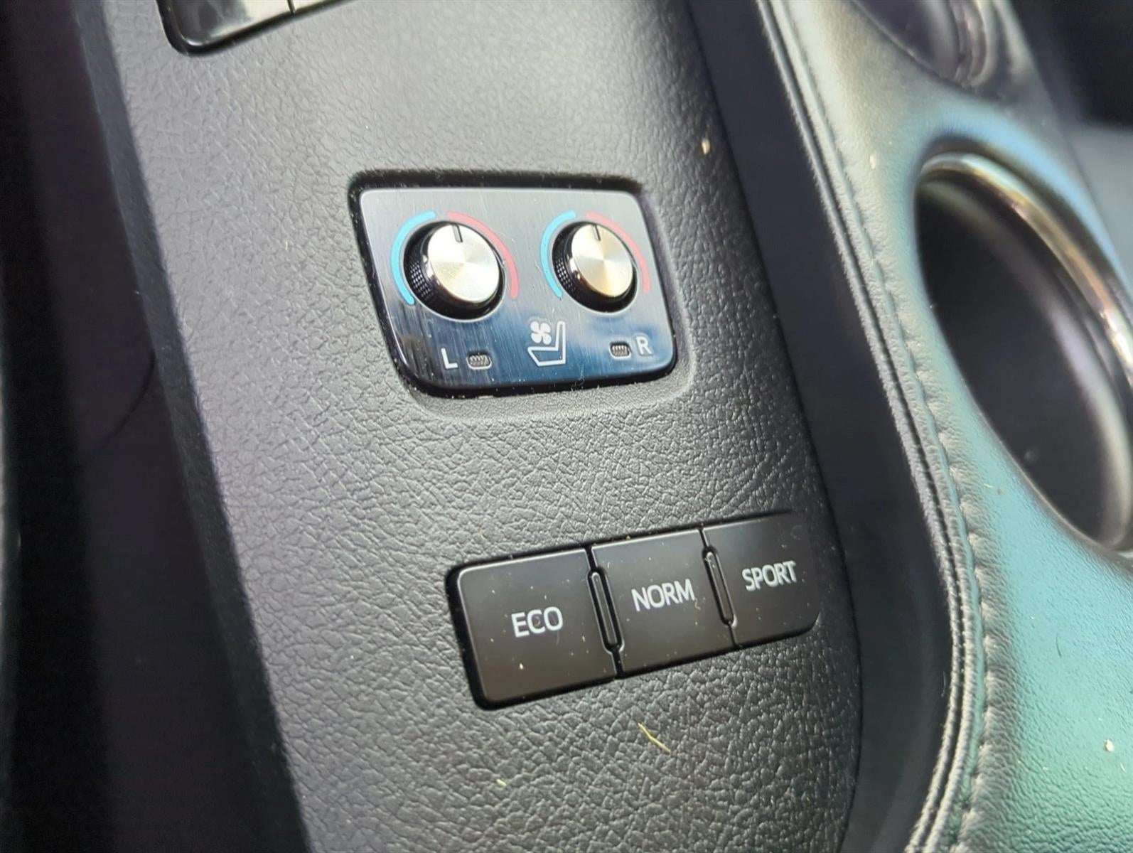 2016 Toyota Avalon 4dr Sdn Limited (Natl)