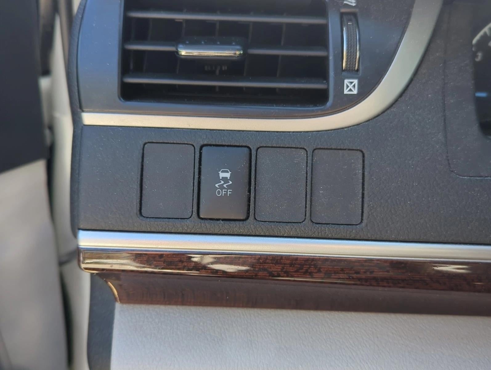 2012 Toyota Camry 4dr Sdn V6 Auto XLE (Natl)