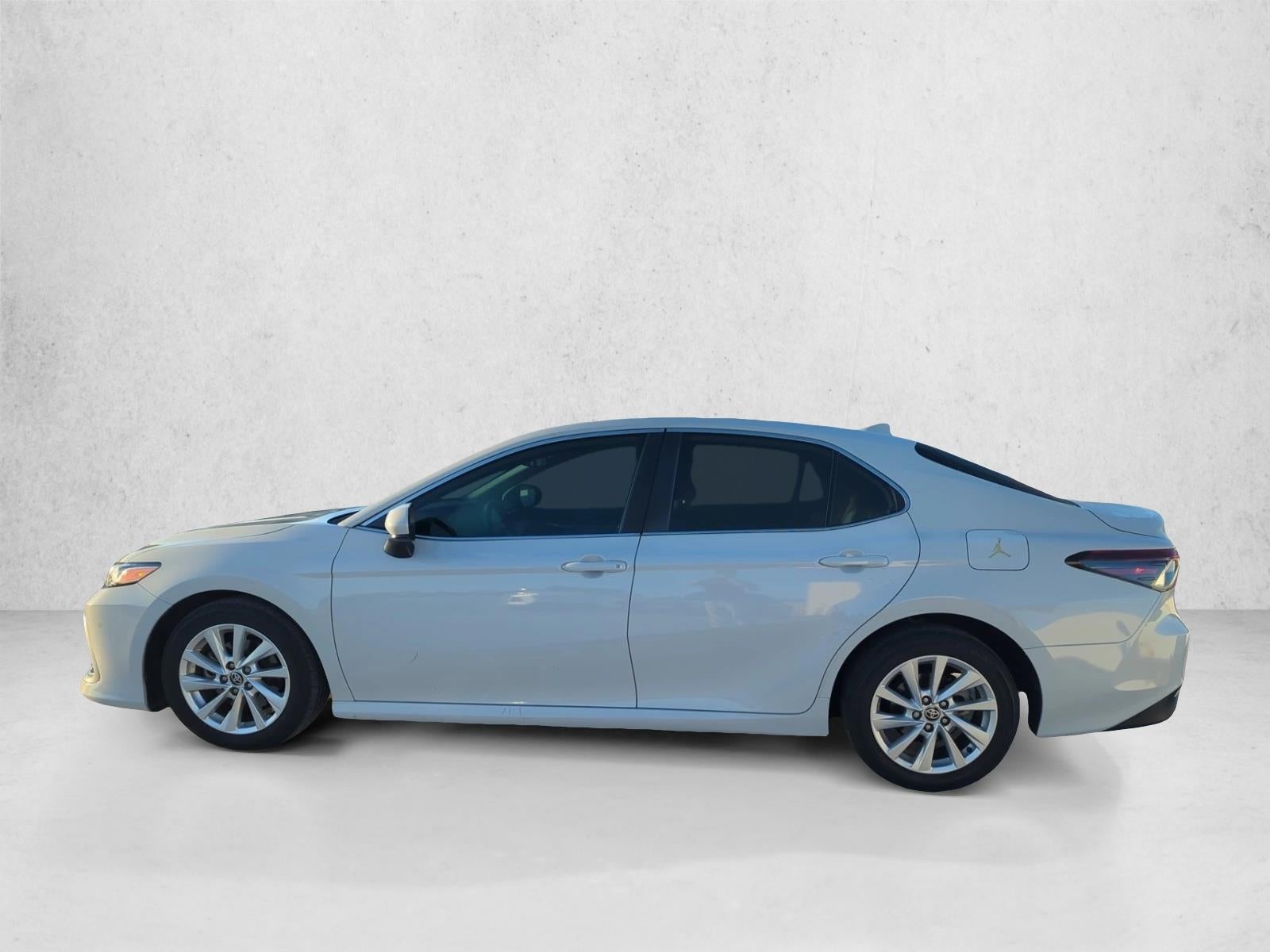 2023 Toyota Camry LE Auto (SE)
