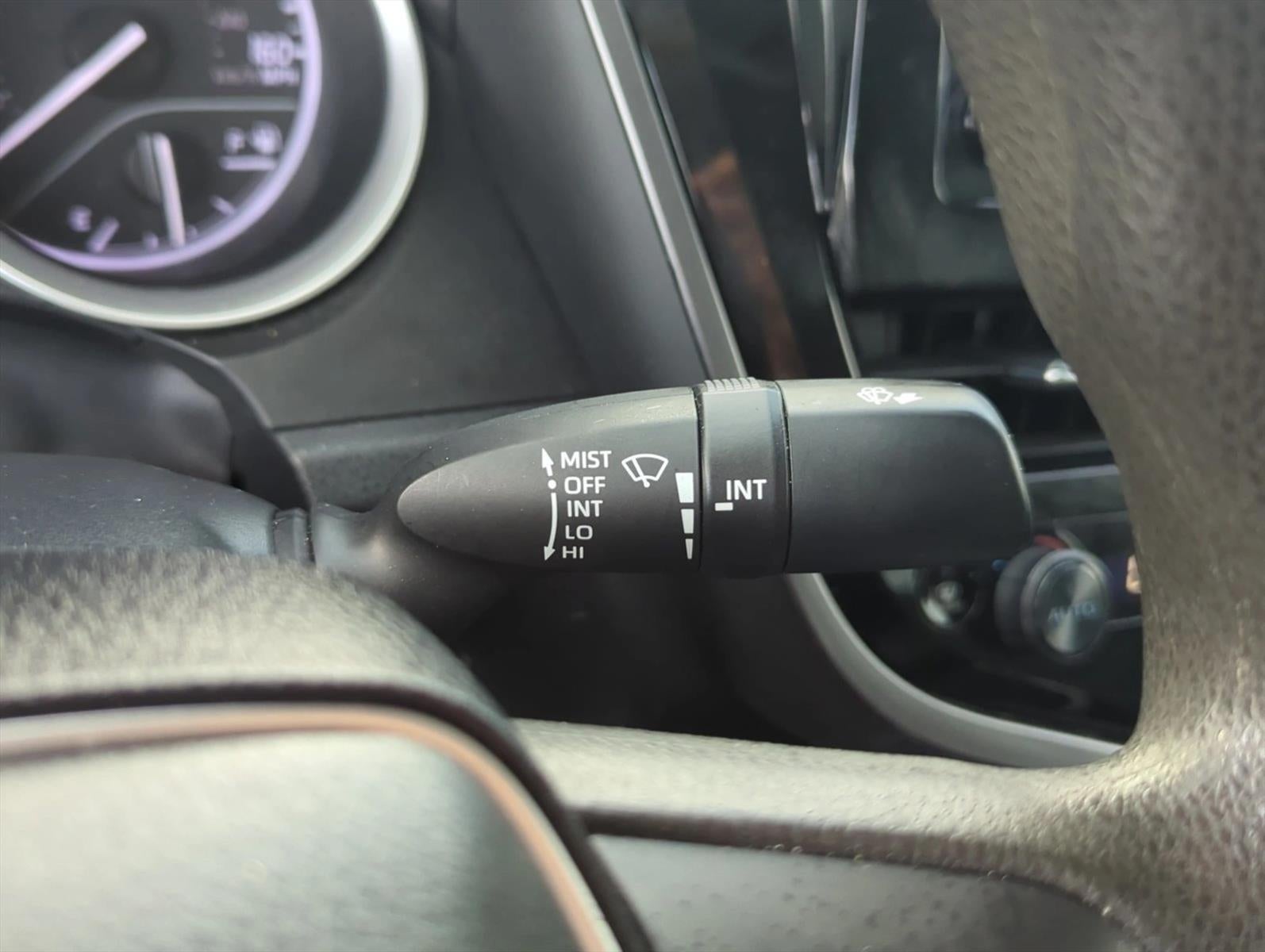 2023 Toyota Camry LE Auto (SE)