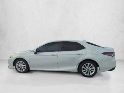 2023 Toyota Camry LE Auto (SE)