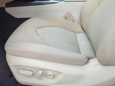 2024 Toyota Camry LE Auto (SE)