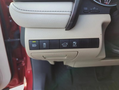 2024 Toyota Camry LE Auto (SE)