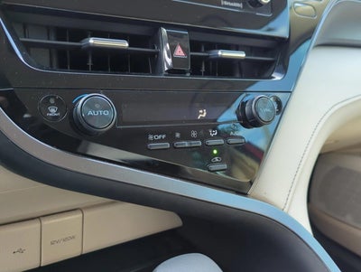 2024 Toyota Camry LE Auto (SE)