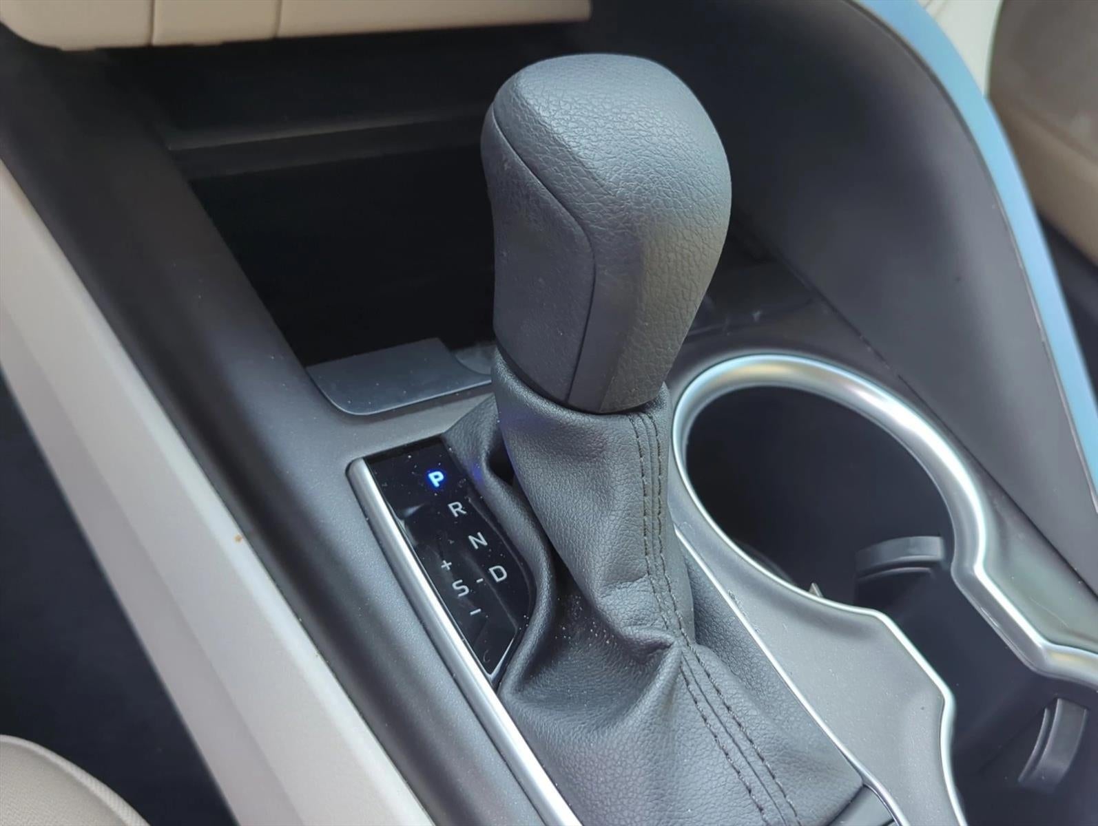 2024 Toyota Camry LE Auto (SE)