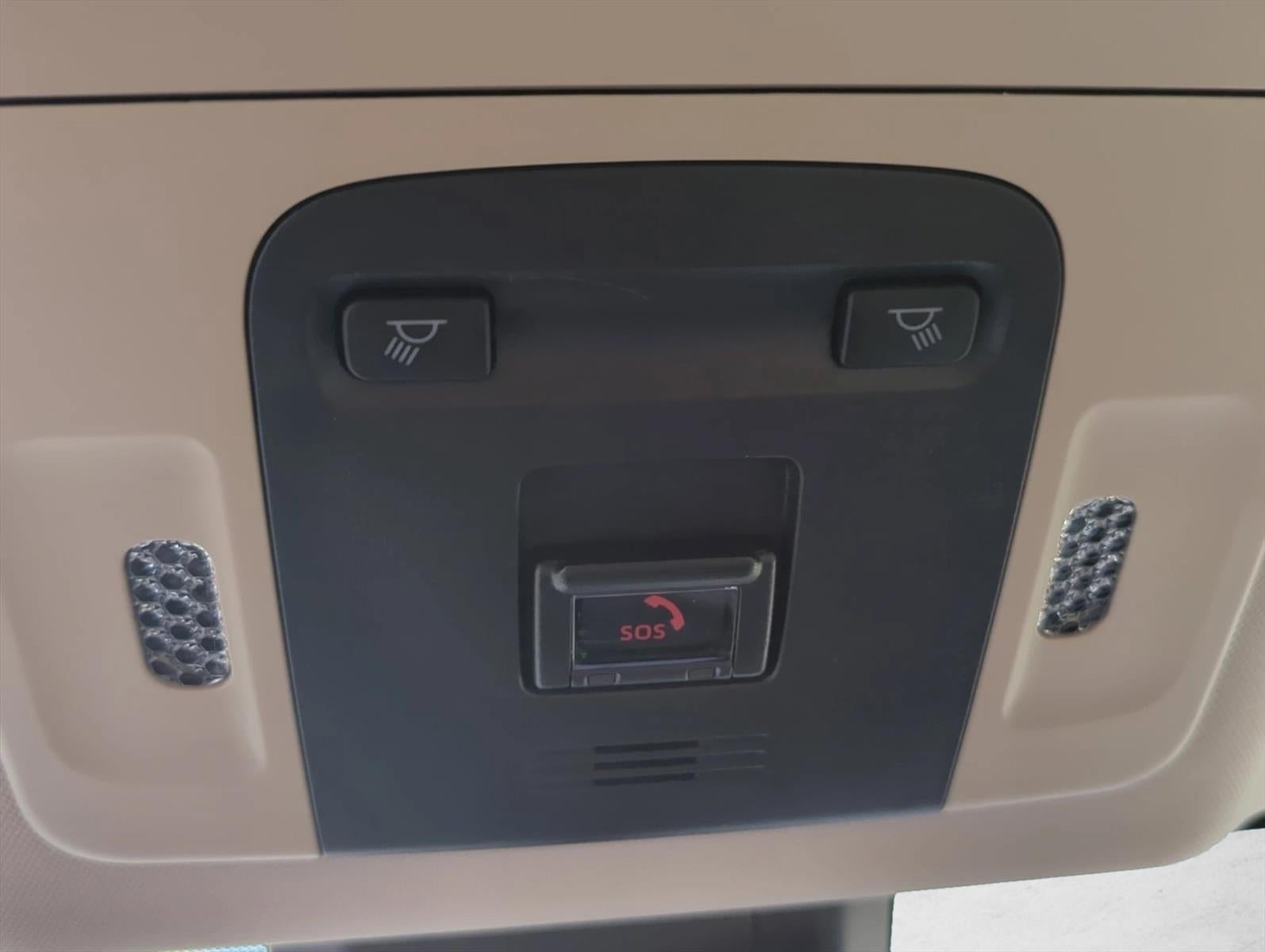 2024 Toyota Camry LE Auto (SE)