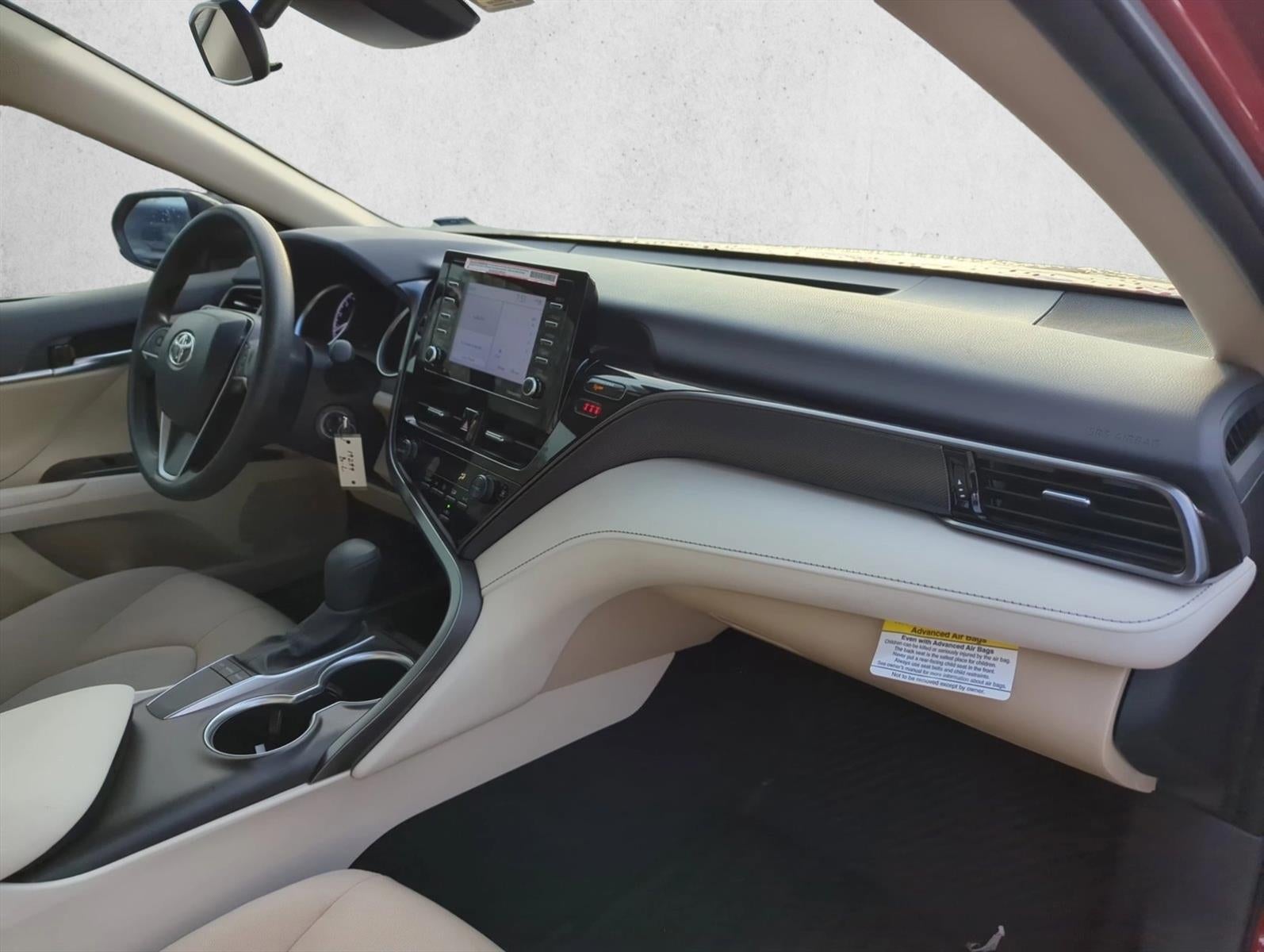 2024 Toyota Camry LE Auto (SE)