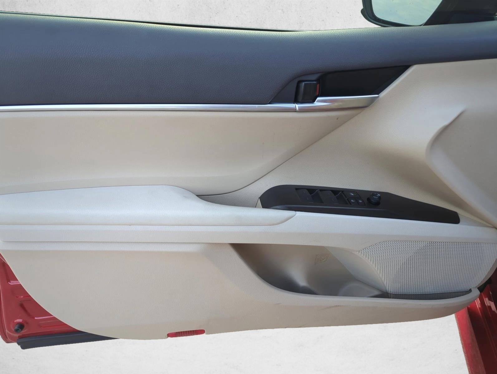 2024 Toyota Camry LE Auto (SE)