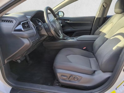 2024 Toyota Camry LE Auto (SE)