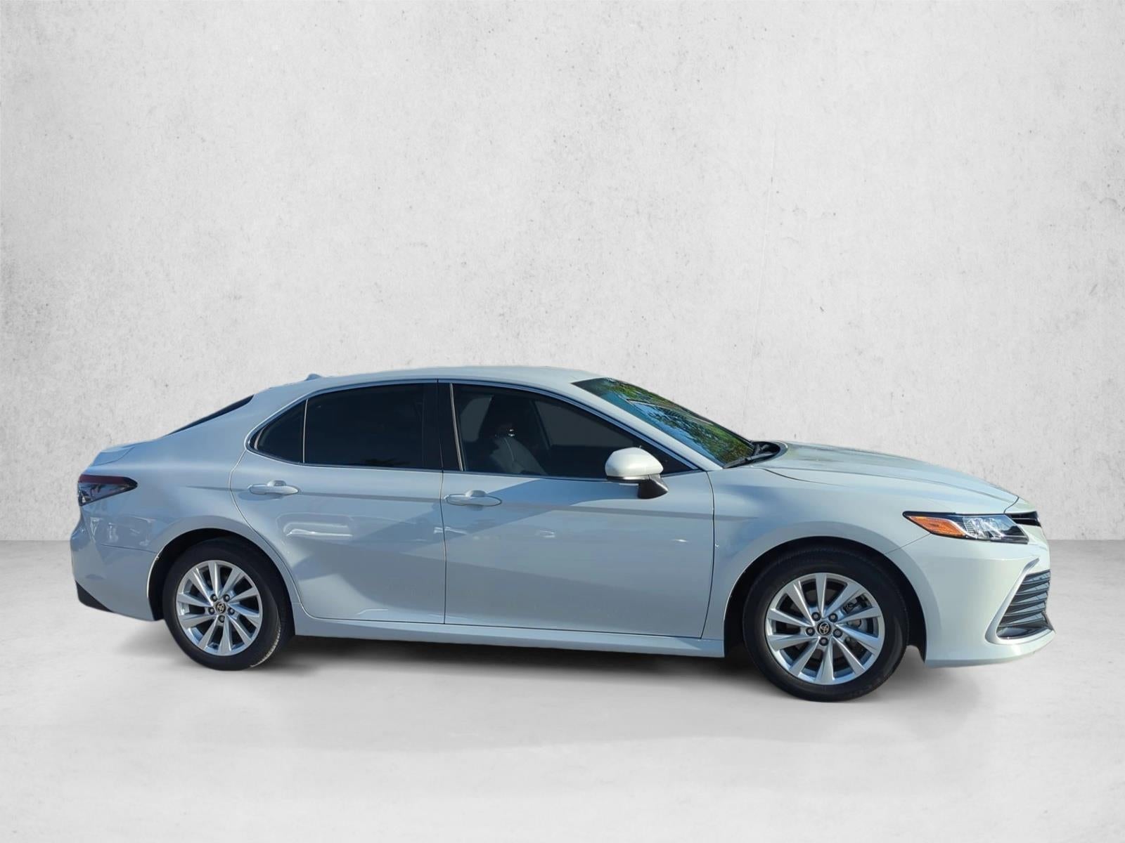2024 Toyota Camry LE Auto (SE)