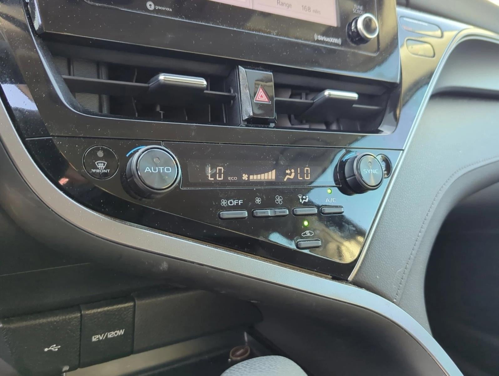 2024 Toyota Camry LE Auto (SE)