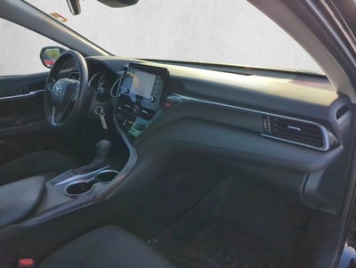 2024 Toyota Camry LE Auto (SE)