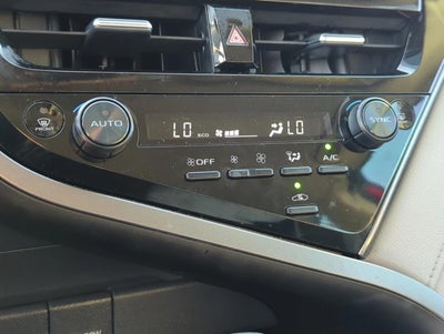 2023 Toyota Camry LE Auto (SE)