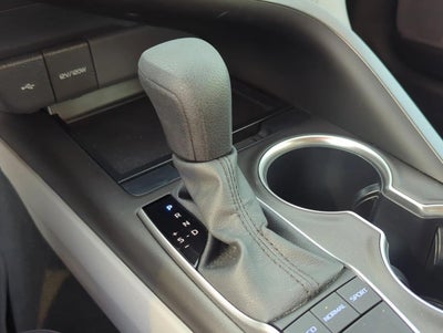 2024 Toyota Camry LE Auto (SE)