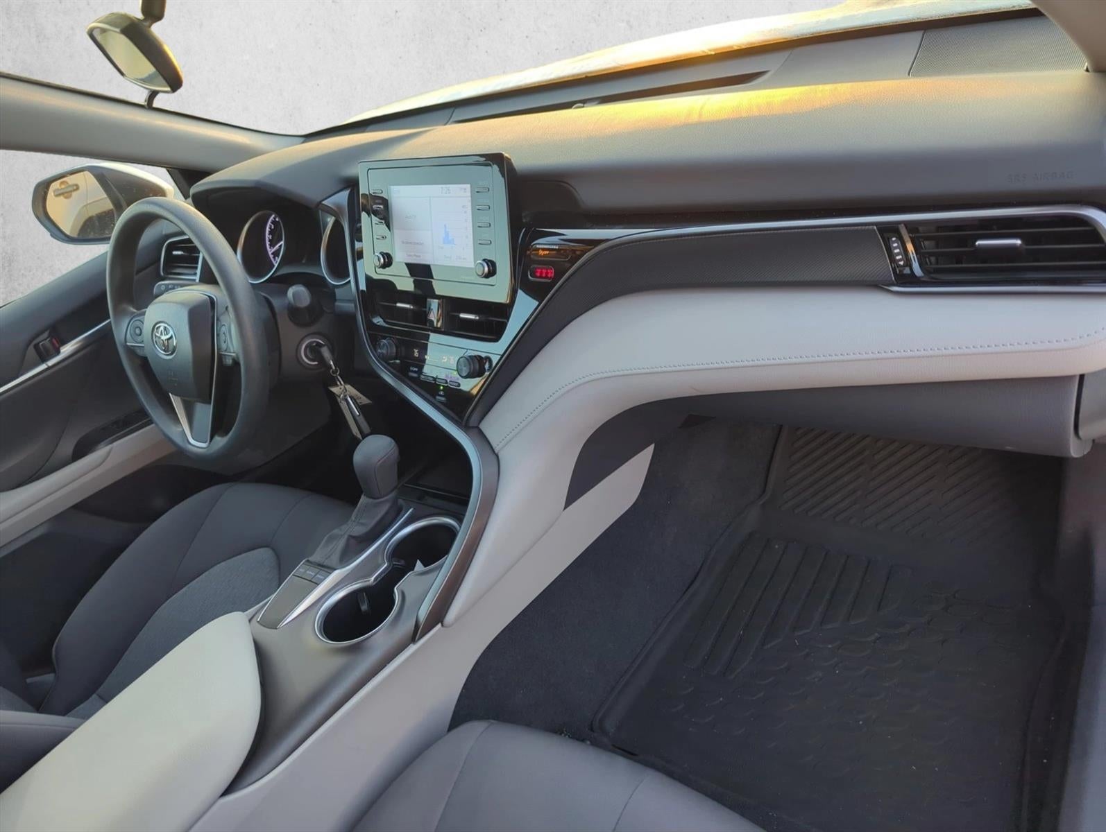 2024 Toyota Camry LE Auto (SE)