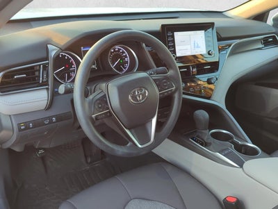 2024 Toyota Camry LE Auto (SE)