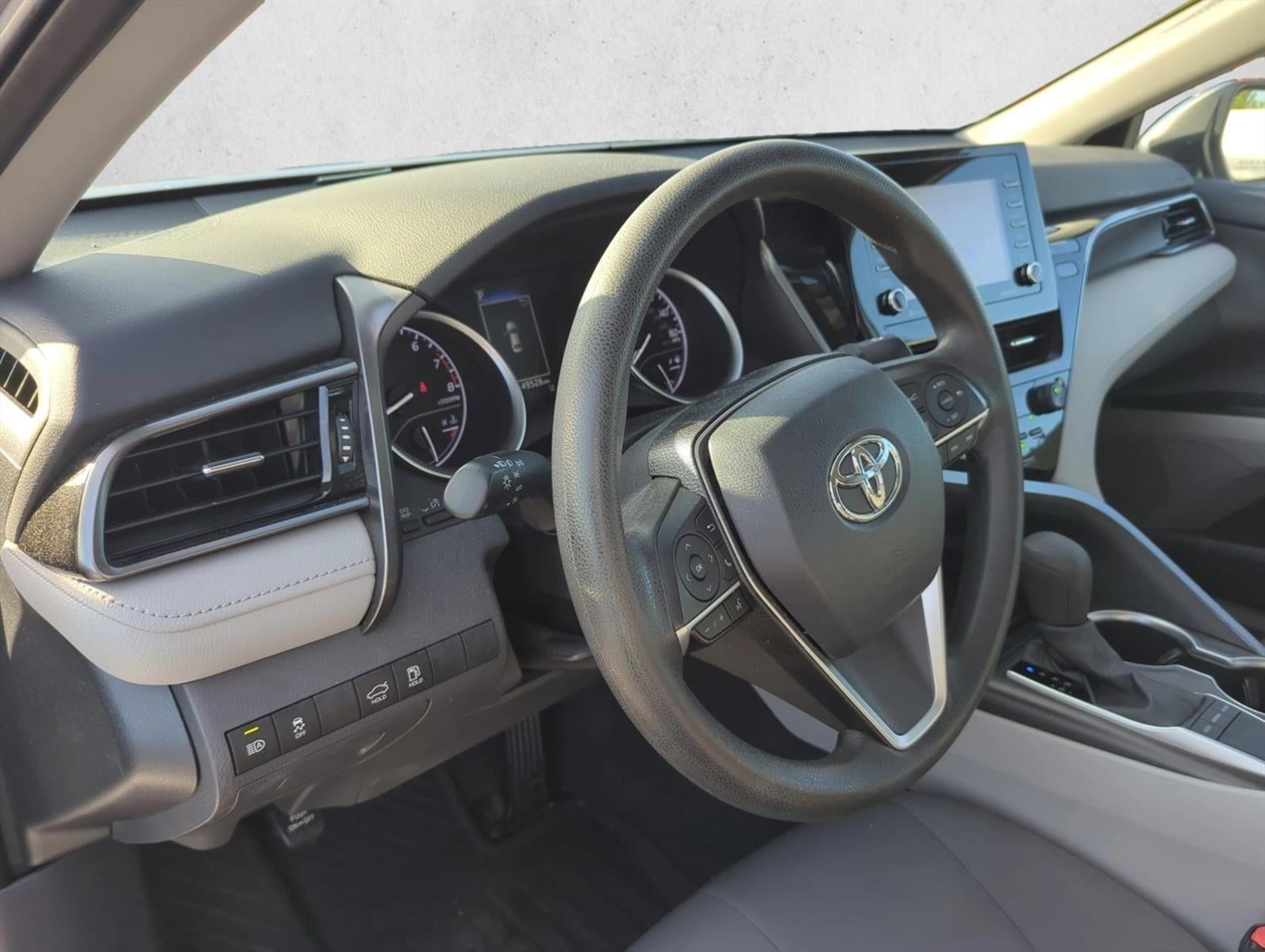 2022 Toyota Camry LE Auto (SE)