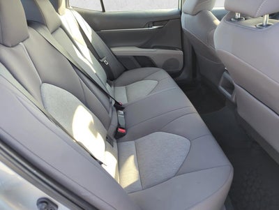 2022 Toyota Camry LE Auto (SE)
