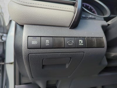 2023 Toyota Camry LE Auto (SE)
