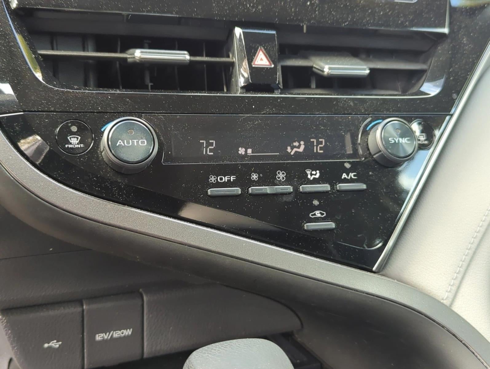 2023 Toyota Camry LE Auto (SE)