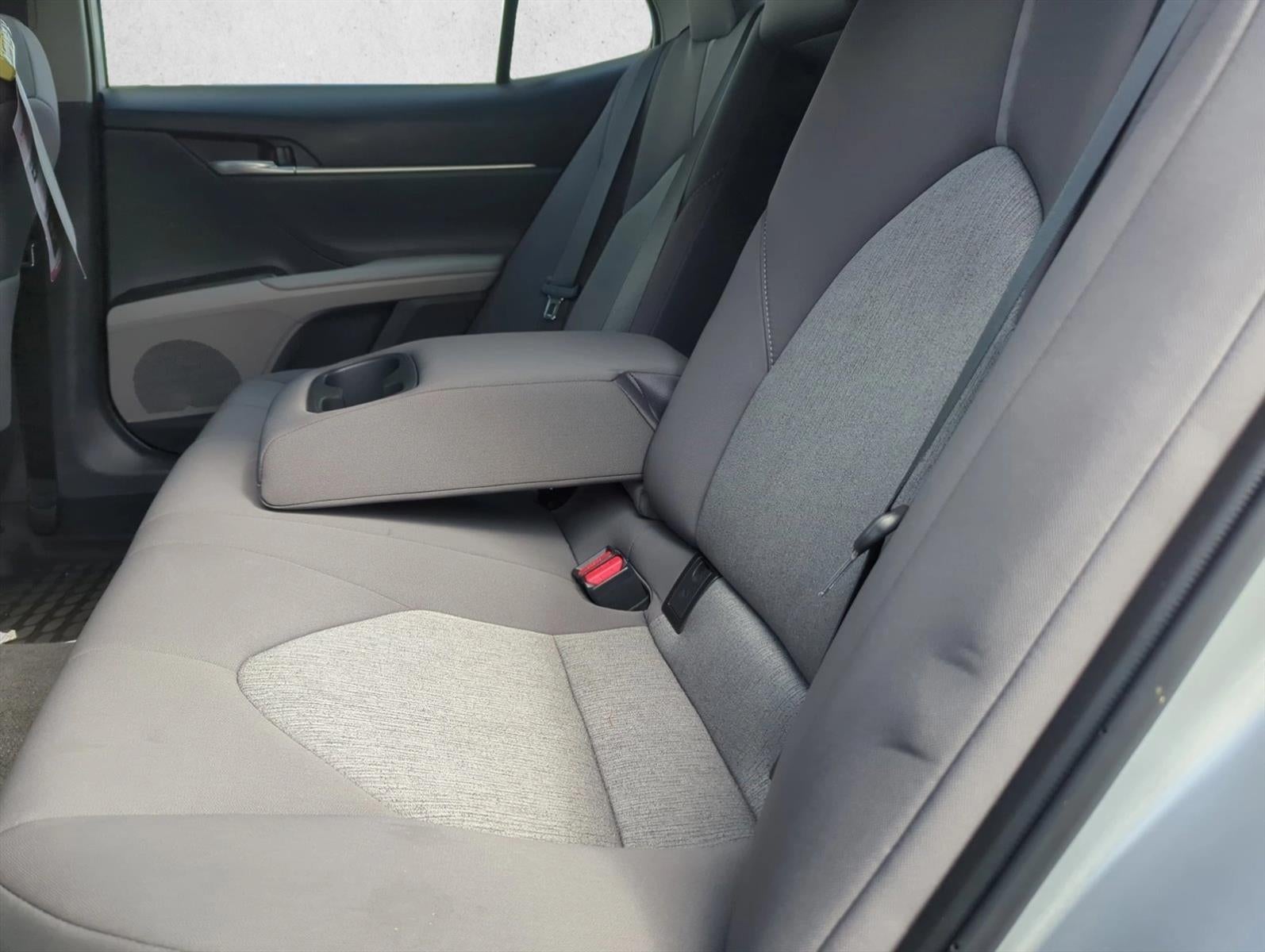 2023 Toyota Camry LE Auto (SE)