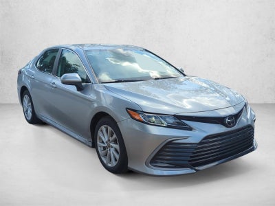 2023 Toyota Camry LE Auto (SE)