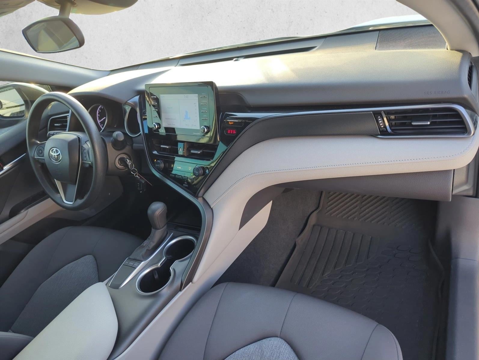 2024 Toyota Camry LE Auto (SE)