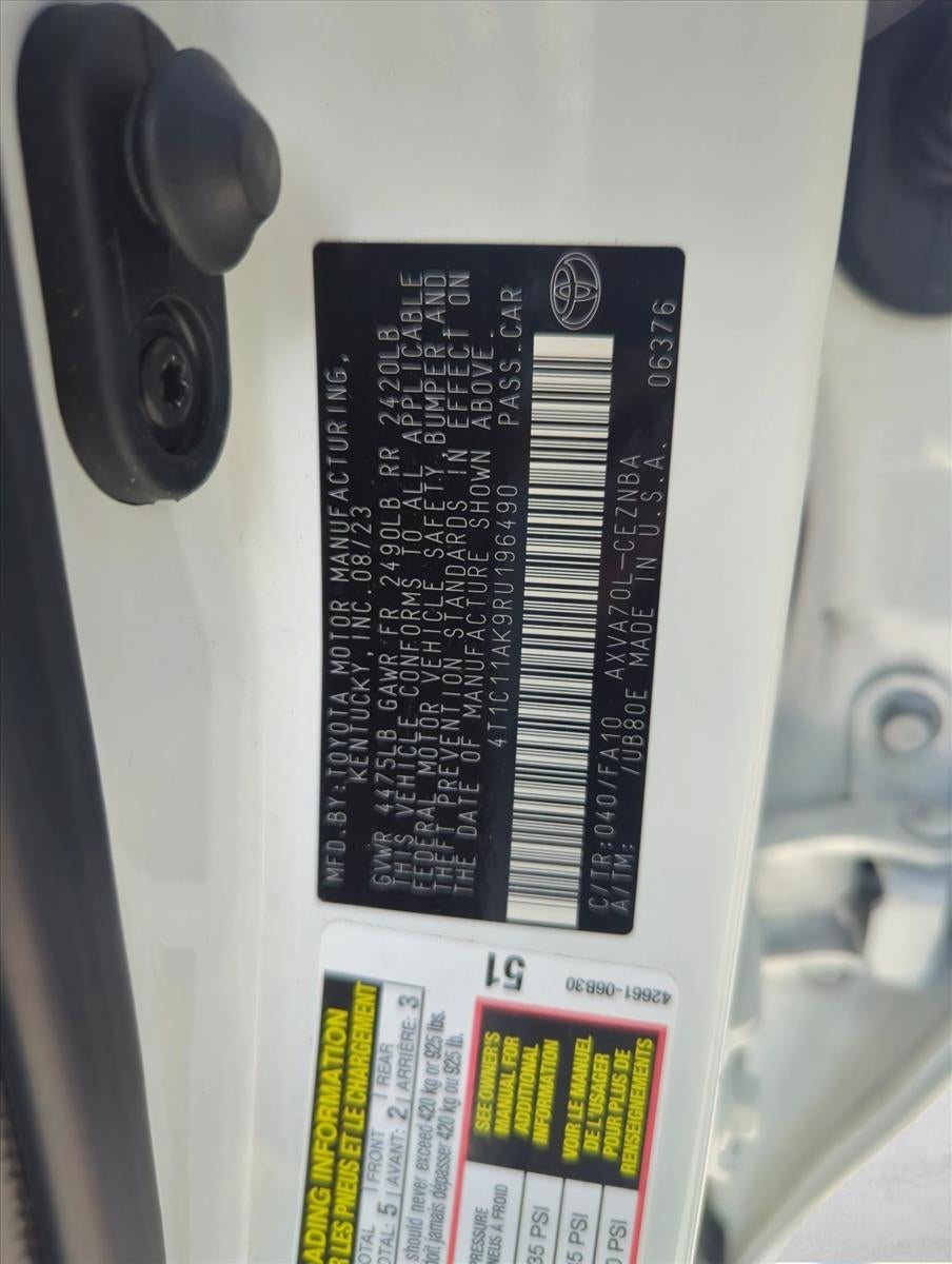 2024 Toyota Camry LE Auto (SE)